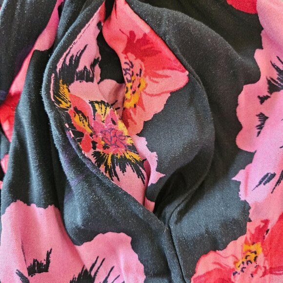 Band Of Gypsies Woman SZ L Maxi Dress Floral Layered Hem Ruffle Smocked Peasant - Picture 5 of 11